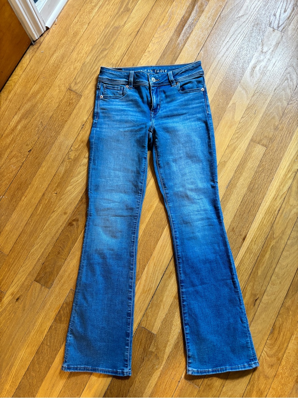 American Eagle Outfitters Women's Medium Blue Flared Jeans